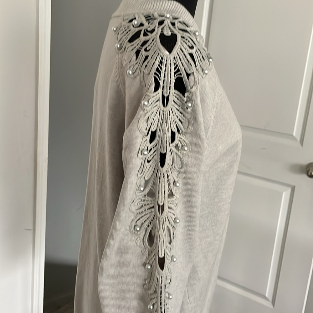 Ember Cardigan Sweater Women Size L Gray Lace Beads Embellished Open Front NWT - Picture 3 of 14